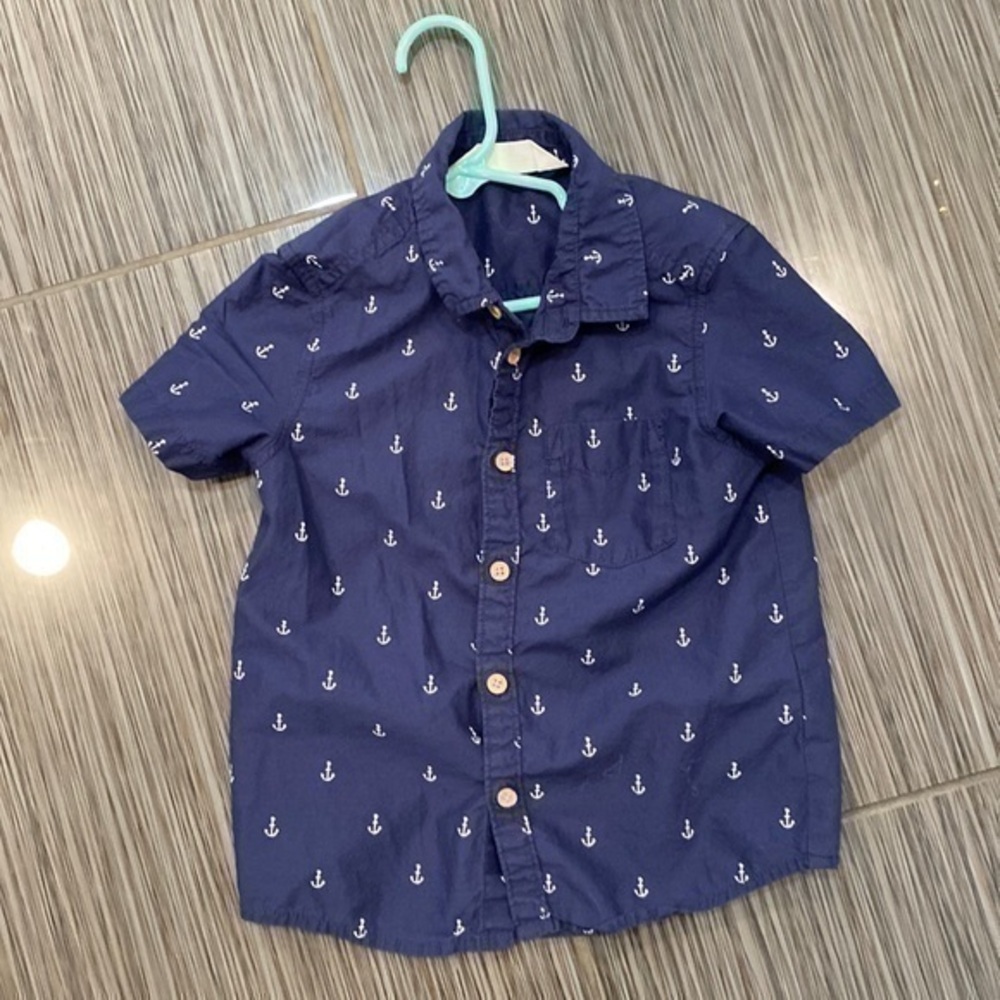 H&M anchor short sleeve lightly used